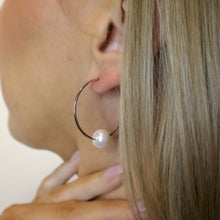 Load image into Gallery viewer, Dögg Hoop Earrings