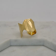 Load image into Gallery viewer, Octagon Twist Ring