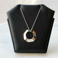 Load image into Gallery viewer, Octagon Flow Necklace
