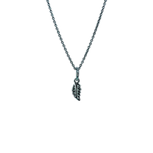 Load image into Gallery viewer, Feather necklace